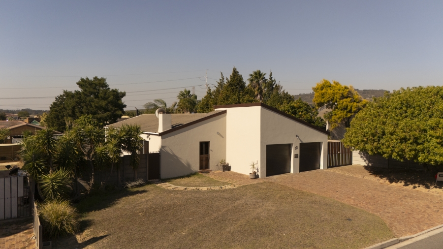 4 Bedroom Property for Sale in Rouxville Western Cape